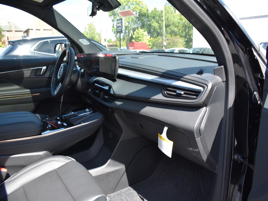 2026 Buick Enclave Avenir photo 5