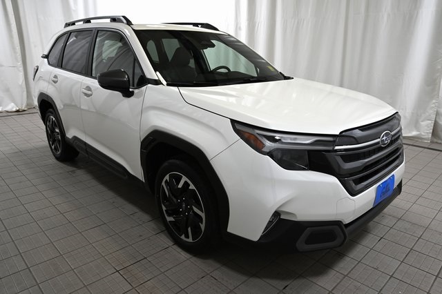 2025 Subaru Forester Limited photo 8