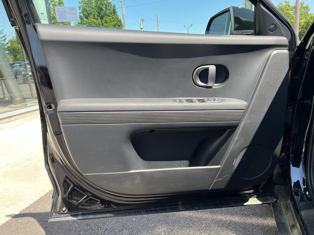 2025 Hyundai Ioniq 5 SEL photo 10