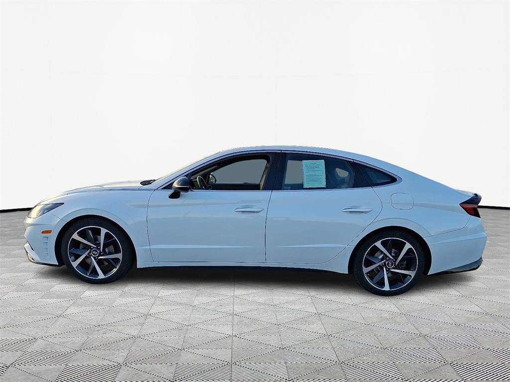 2022 Hyundai Sonata SEL Plus photo 4