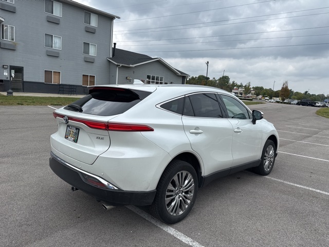 2023 Toyota Venza XLE photo 5