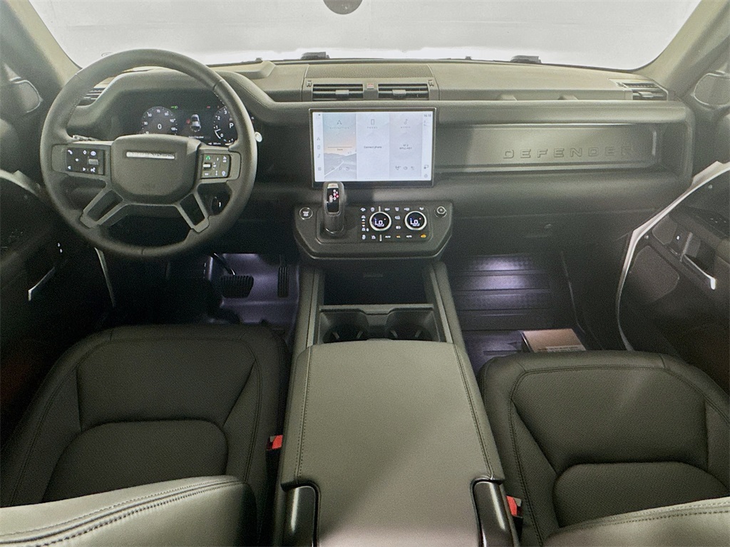 2025 Land Rover Defender 110 X-Dynamic SE photo 14