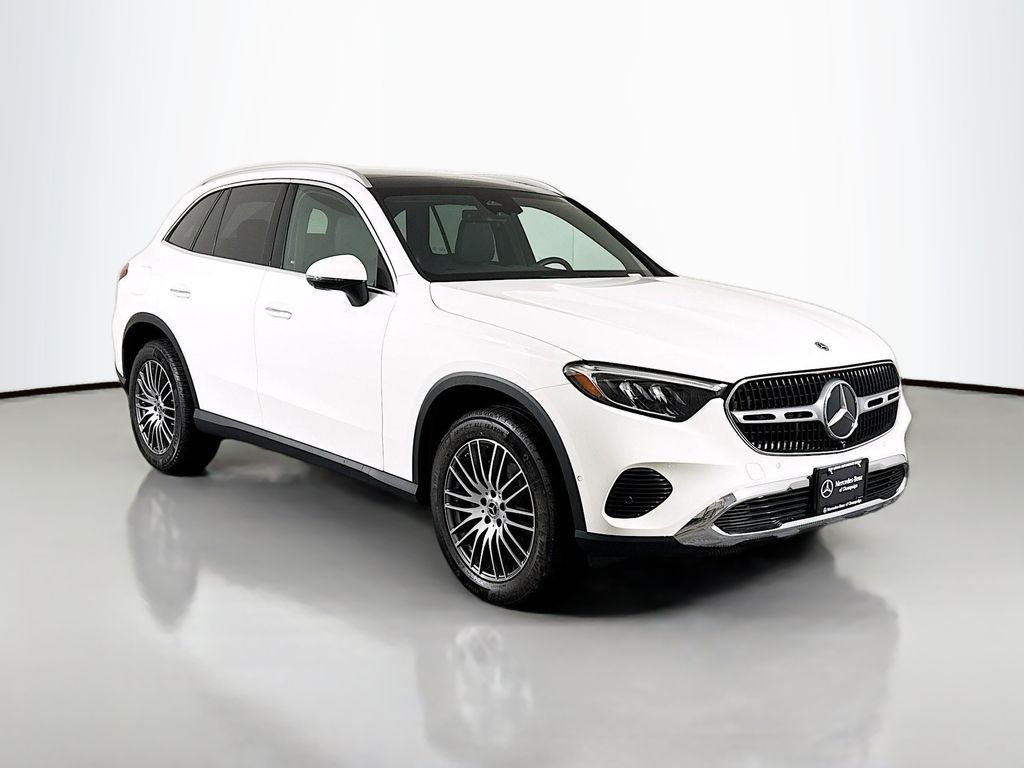 2024 Mercedes-Benz GLC GLC 300's photo