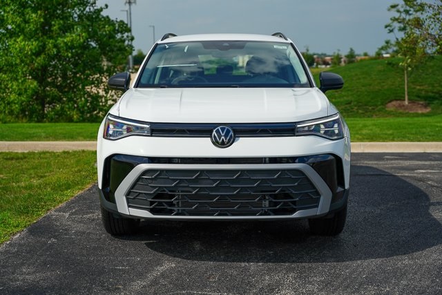 2025 Volkswagen Taos S photo 38