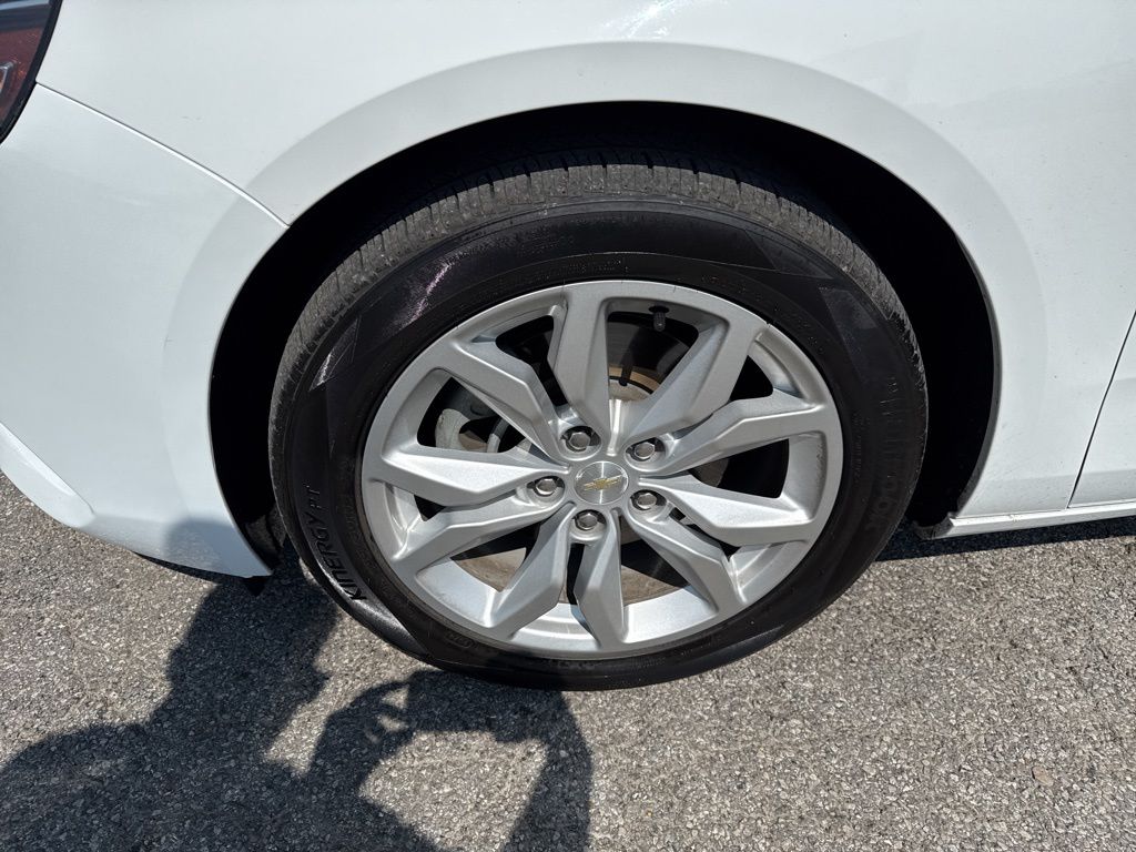 2016 Chevrolet Impala 2LT photo 11