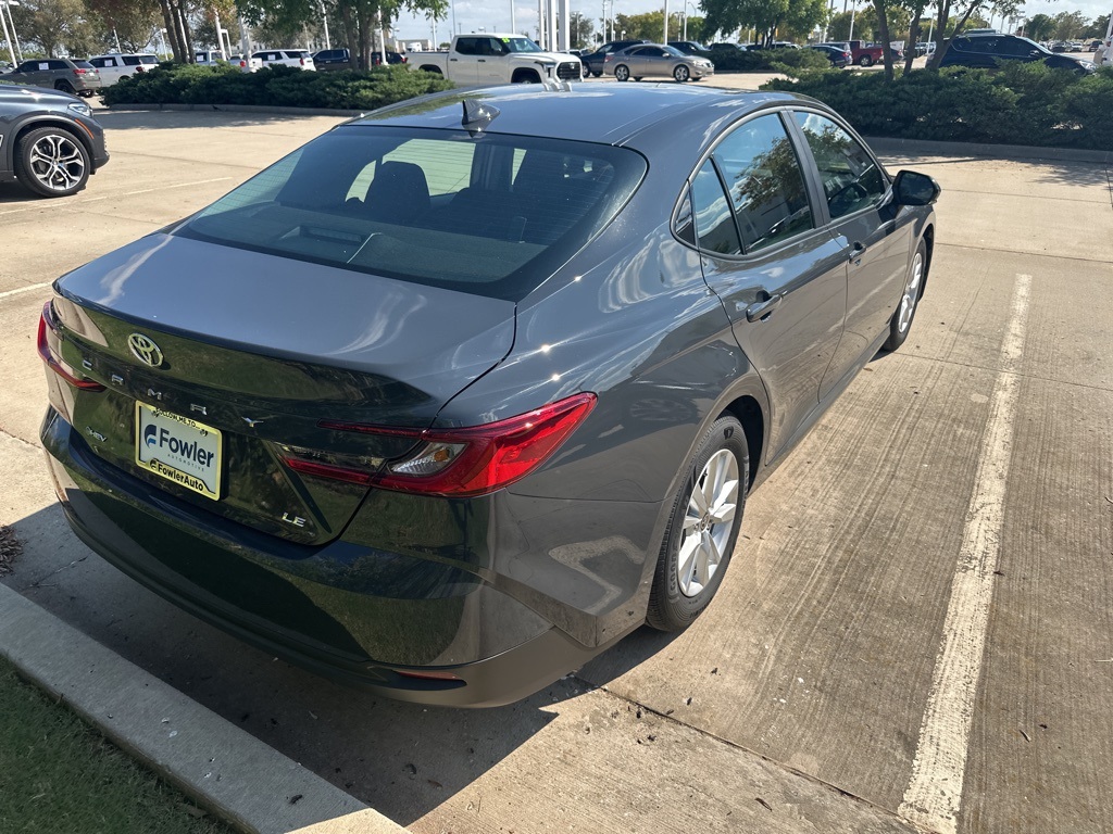 2025 Toyota Camry LE photo 2