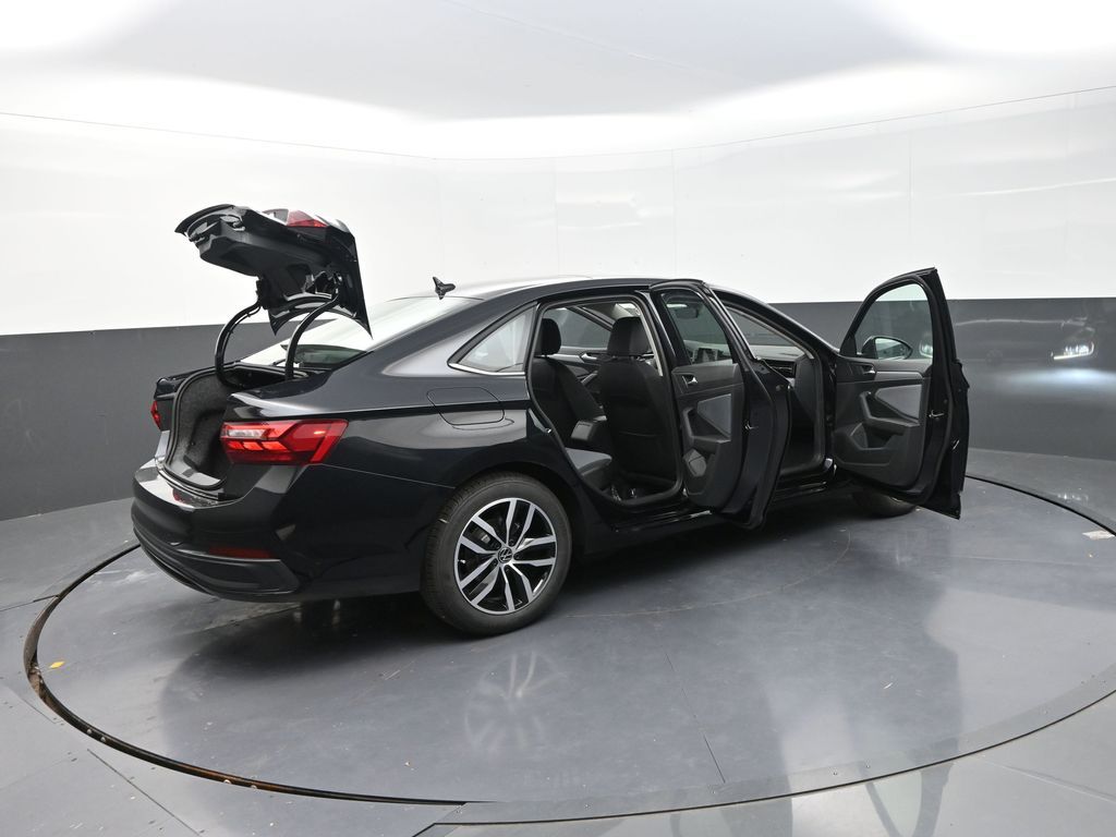 2025 Volkswagen Jetta 1.5T SE photo 31