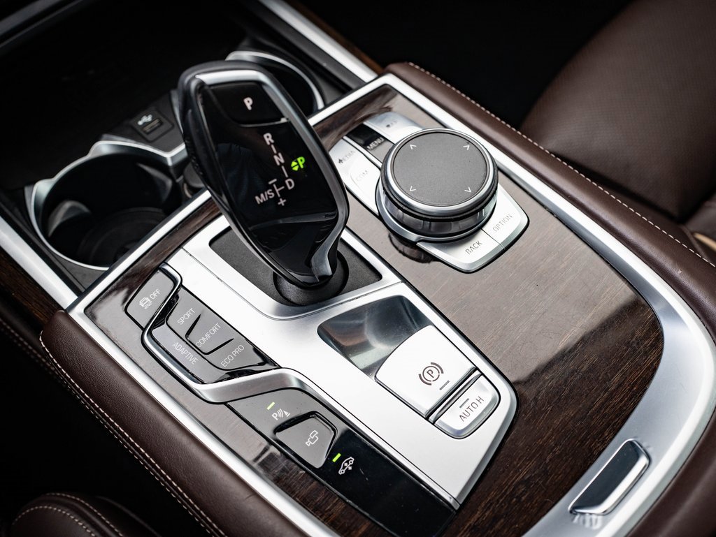 2020 Bmw 740i Sedan photo 26