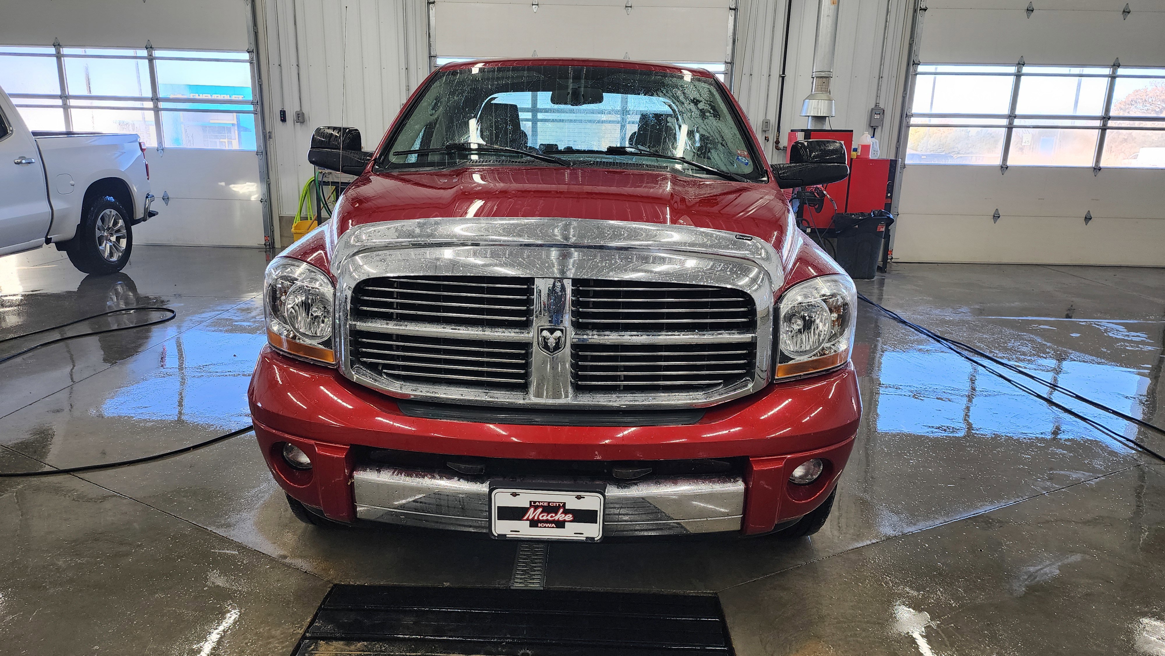 Used 2006 Dodge Ram 1500 Pickup Laramie with VIN 1D7HU18226S640281 for sale in Lake City, IA