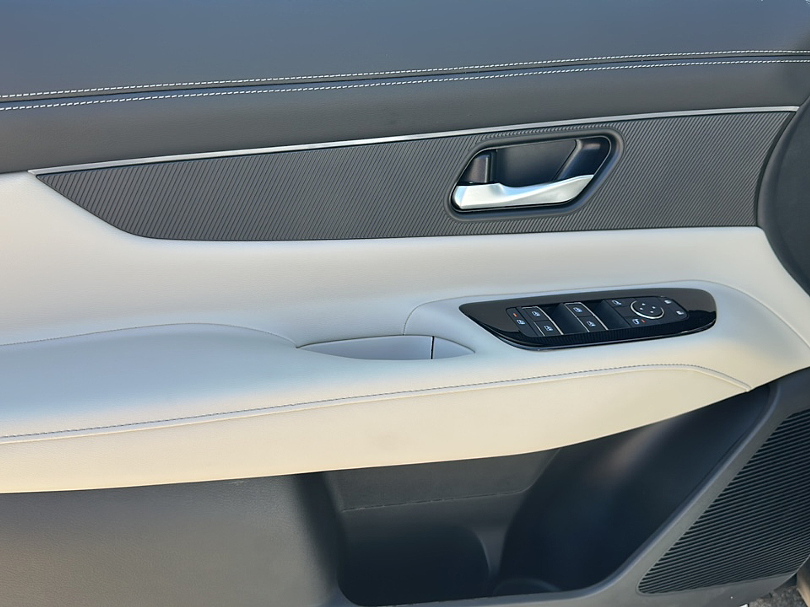 2025 Nissan Murano SV photo 6