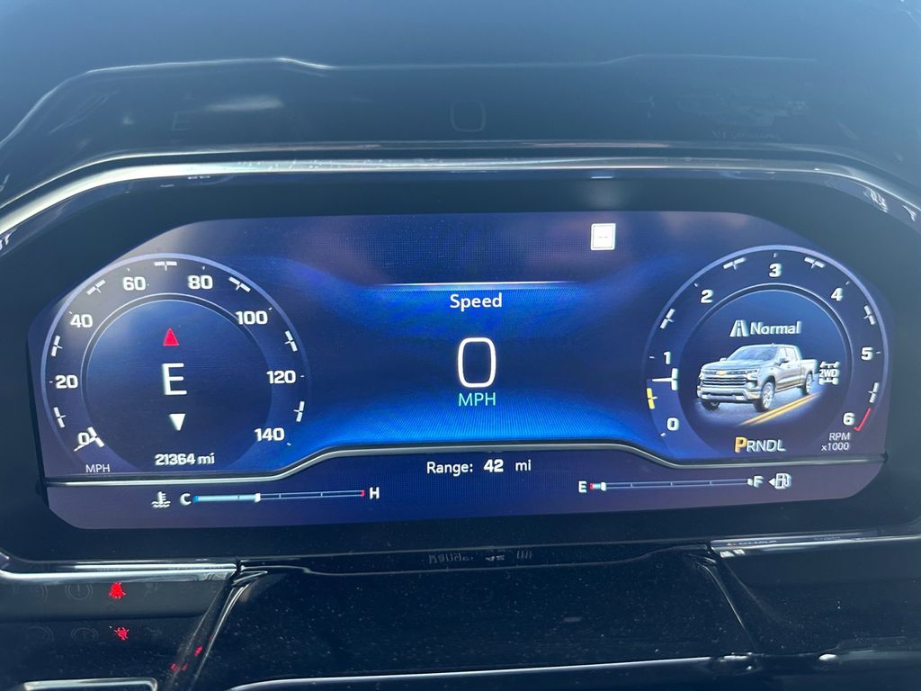2023 Chevrolet Silverado 1500 RST photo 8