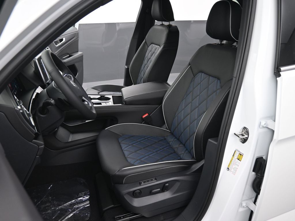 2025 Volkswagen Atlas Cross Sport SEL Premium R-Line photo 37