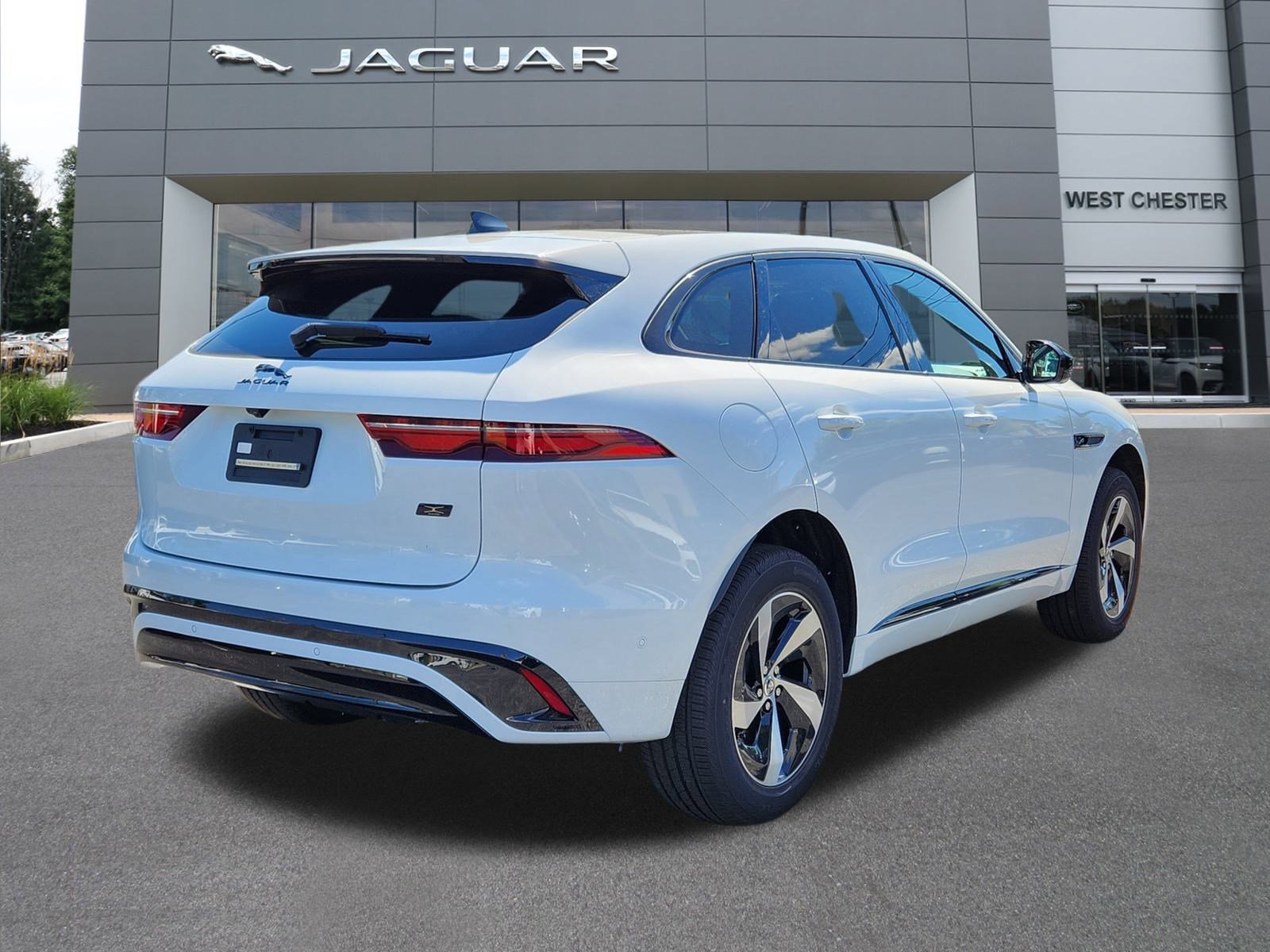 2026 Jaguar F-PACE P250 R-Dynamic S photo 4