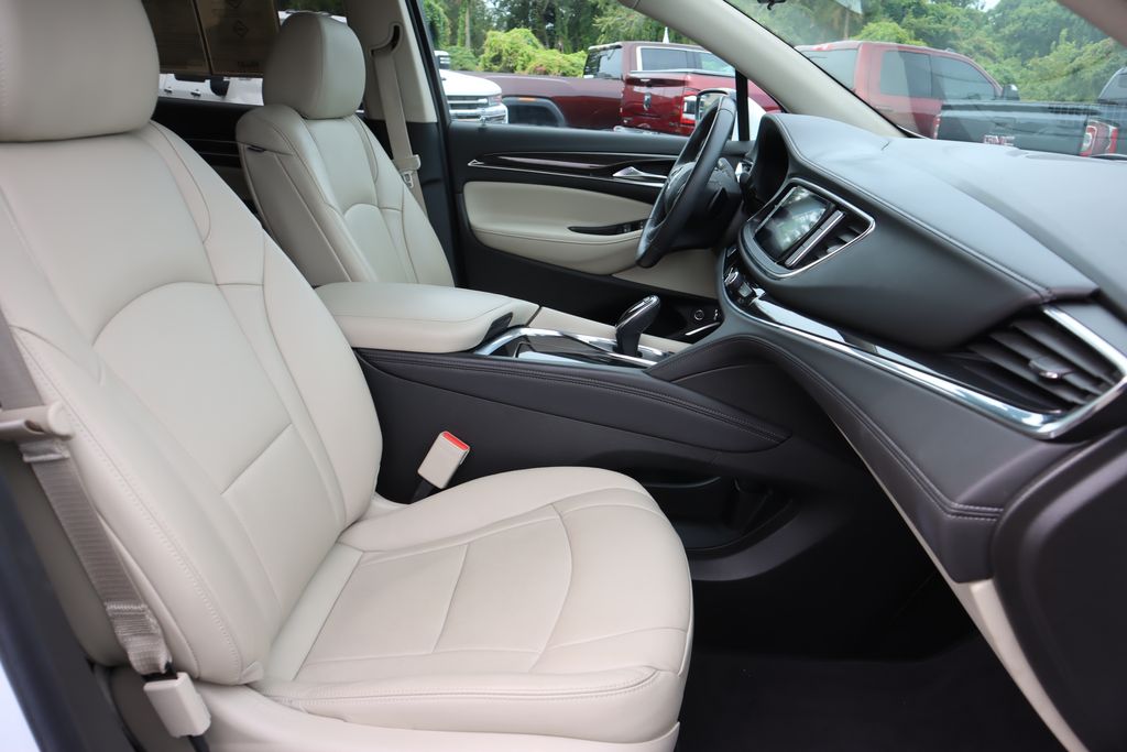 2021 Buick Enclave Essence photo 29