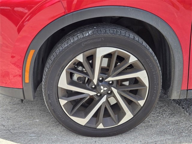 2022 Mitsubishi Outlander SE photo 3