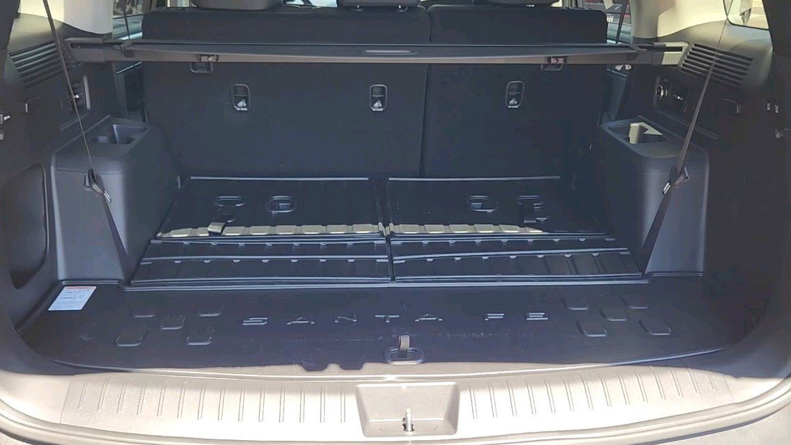 2025 Hyundai Santa Fe SEL photo 25