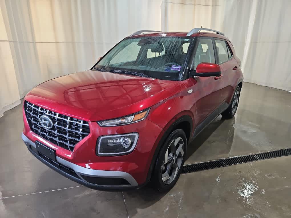 2024 Hyundai Venue Limited's photo