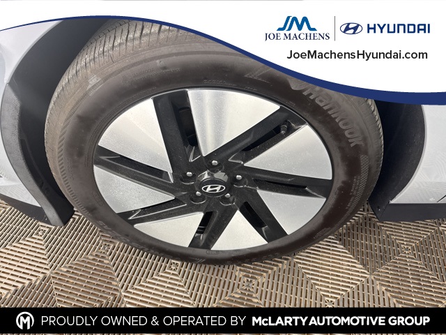 2024 Hyundai Ioniq 6 SE photo 23