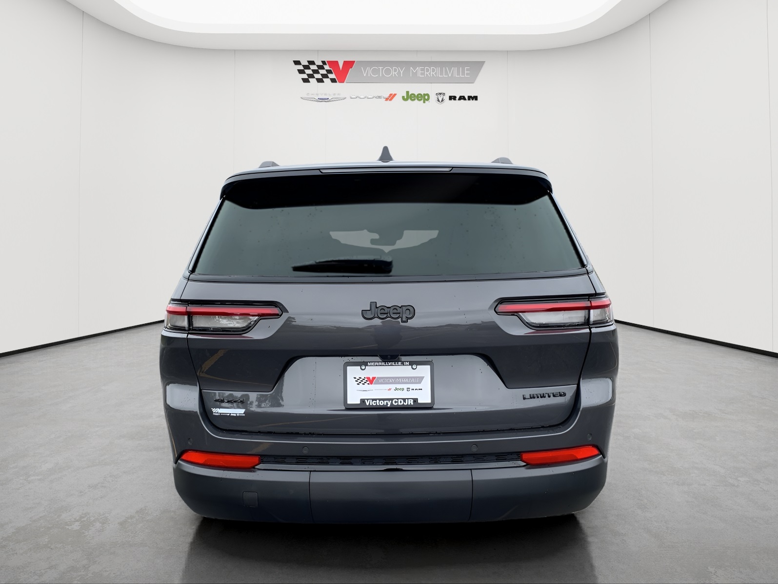 2025 Jeep Grand Cherokee Limited photo 4