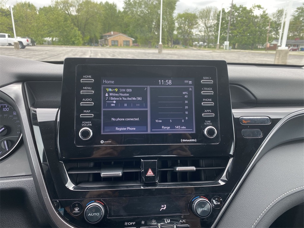 2023 Toyota Camry SE photo 18