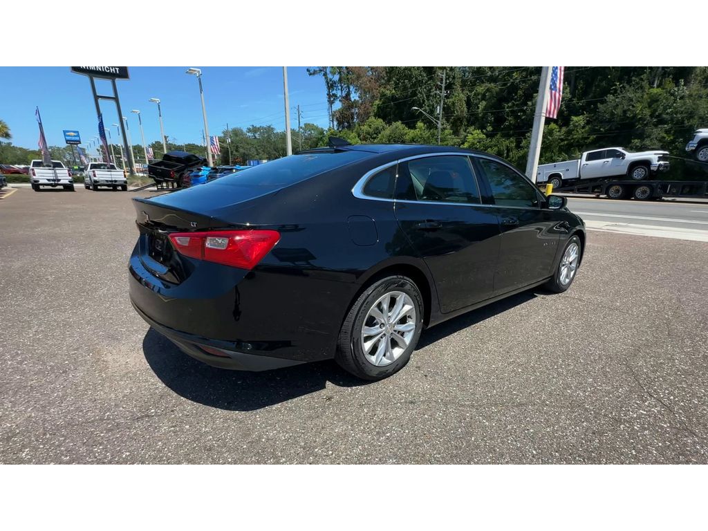 1G1ZD5ST6RF115818