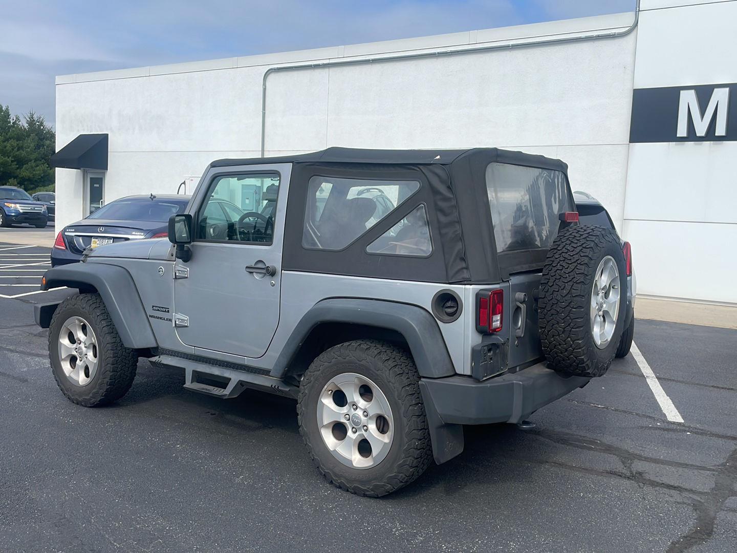 2015 Jeep Wrangler Sport photo 3