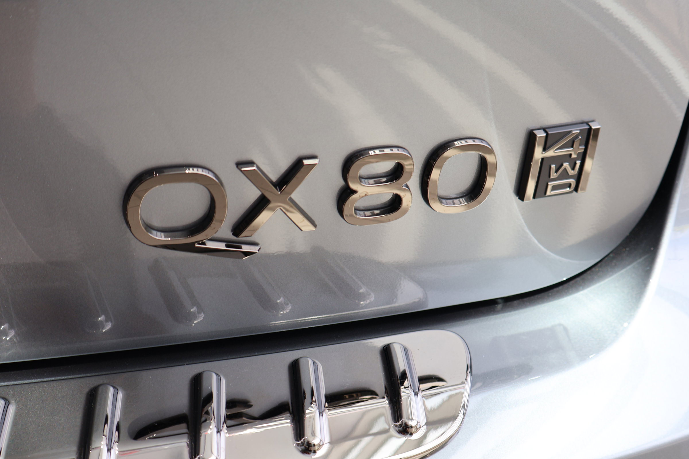 2026 Infiniti QX80 photo 7