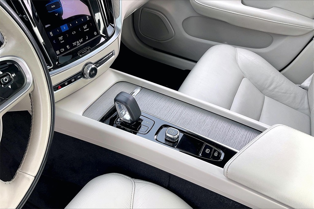 2024 VOLVO S60 - Image 14