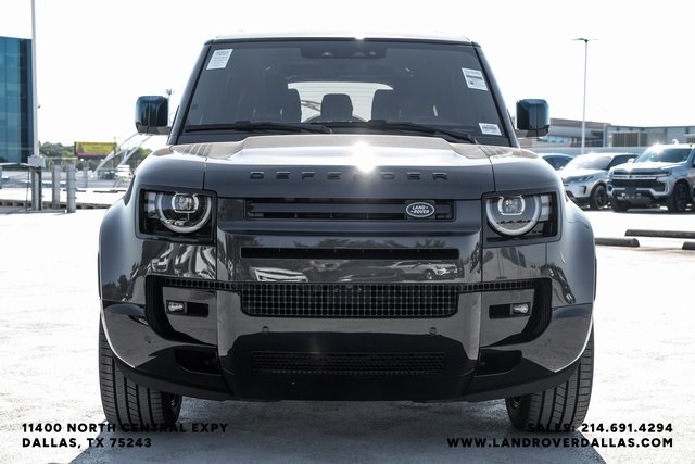 2026 Land Rover Defender 130 V8 photo 3