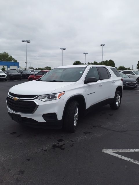 2020 Chevrolet Traverse LS photo 3