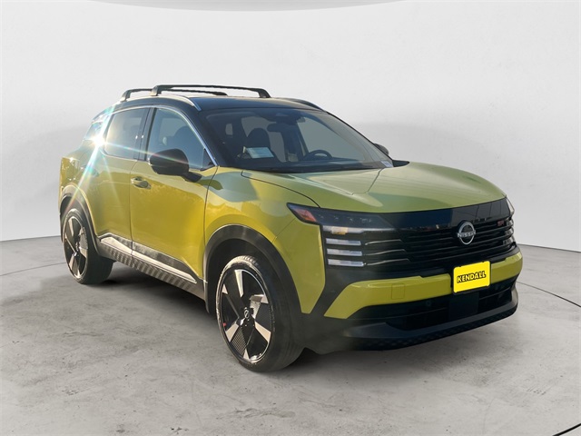 2026 Nissan Kicks SR photo 4