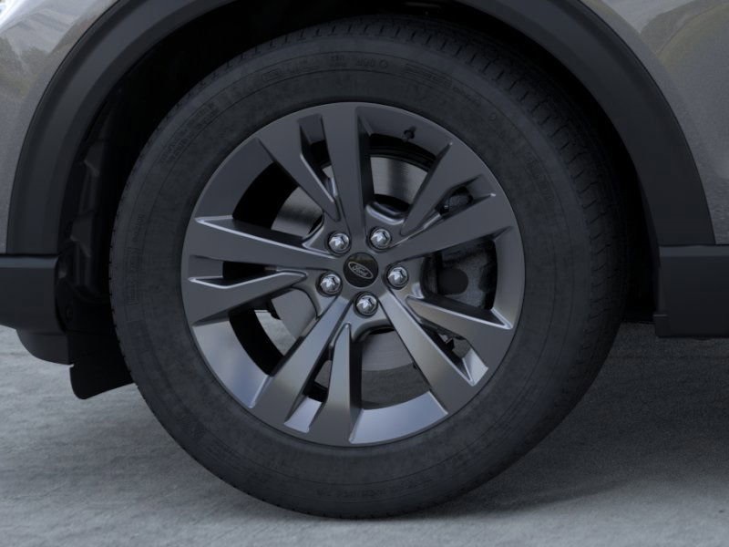 2025 Ford Explorer photo 16