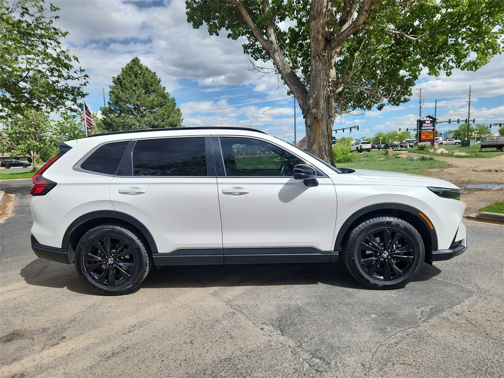 2023 Honda CR-V Hybrid Sport Touring photo 3
