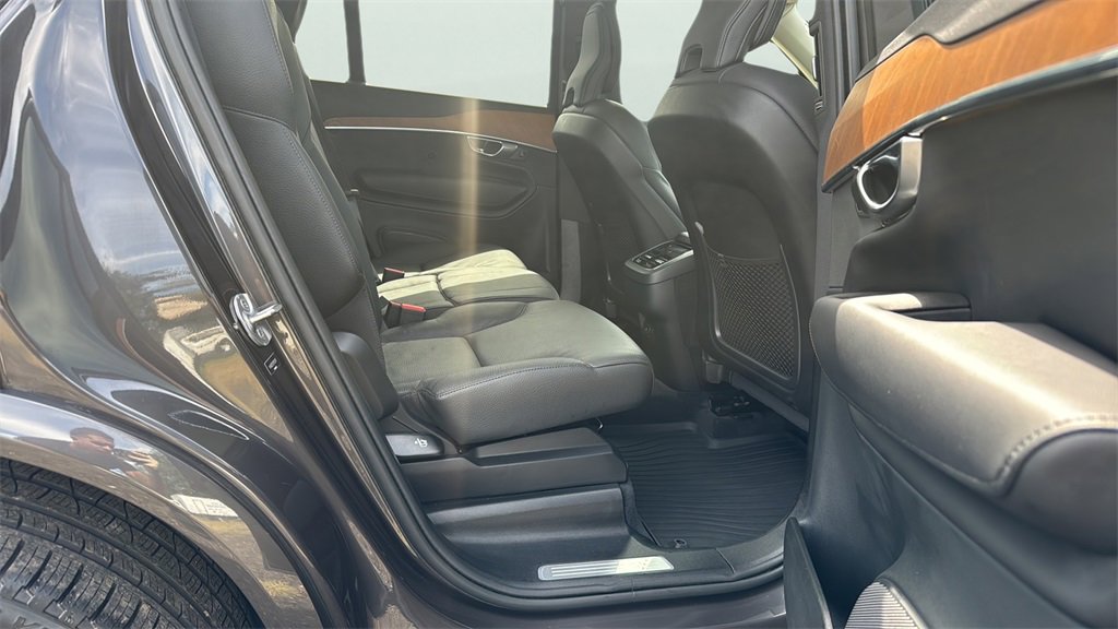 2024 Volvo XC90 Plus photo 13