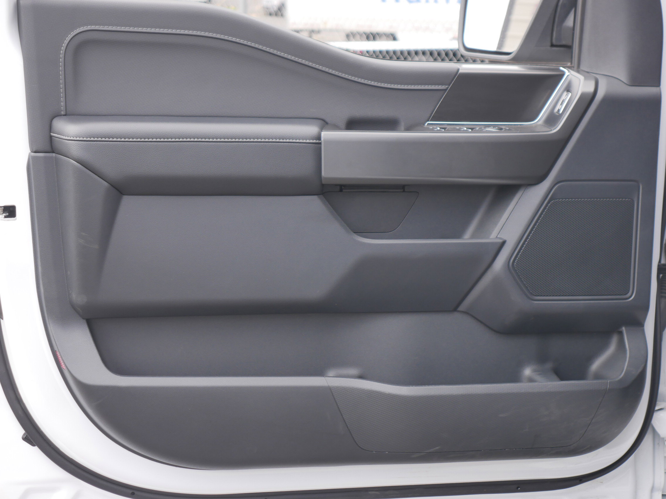 2024 Ford F-150 XLT photo 32