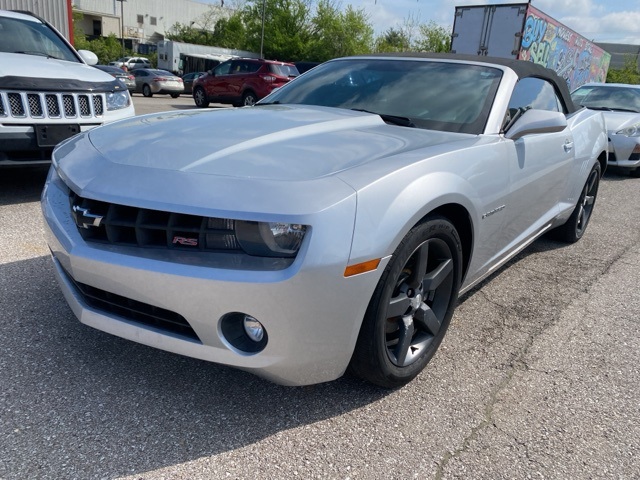 2011 Chevrolet Camaro 2LT photo 3