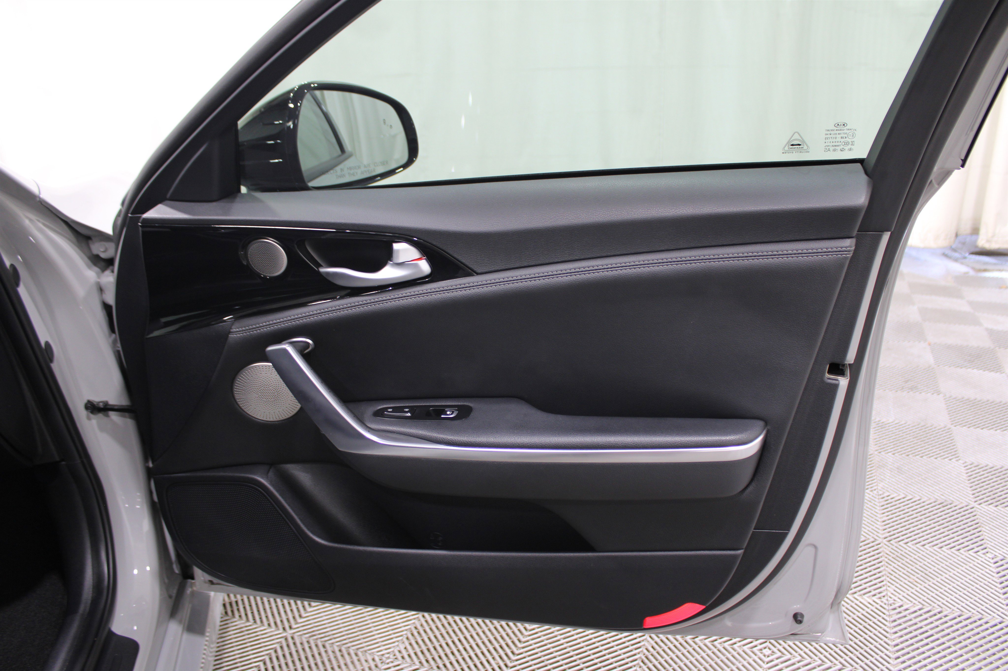 2021 Kia Stinger GT-Line photo 23