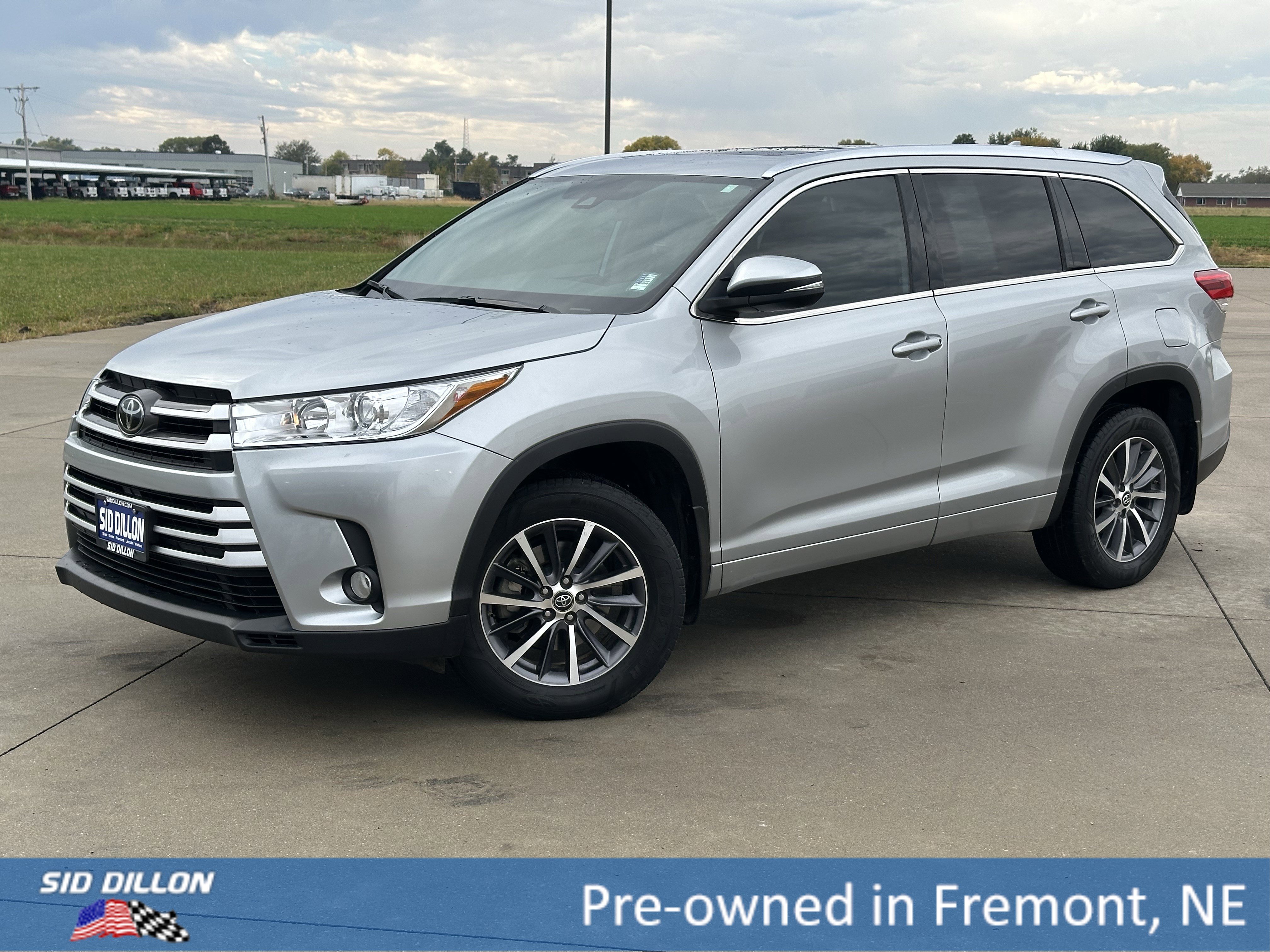 2018 Toyota Highlander XLE's photo