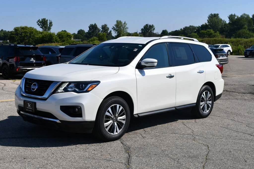 Used 2020 Nissan Pathfinder SV with VIN 5N1DR2BMXLC612319 for sale in Rochester, Minnesota