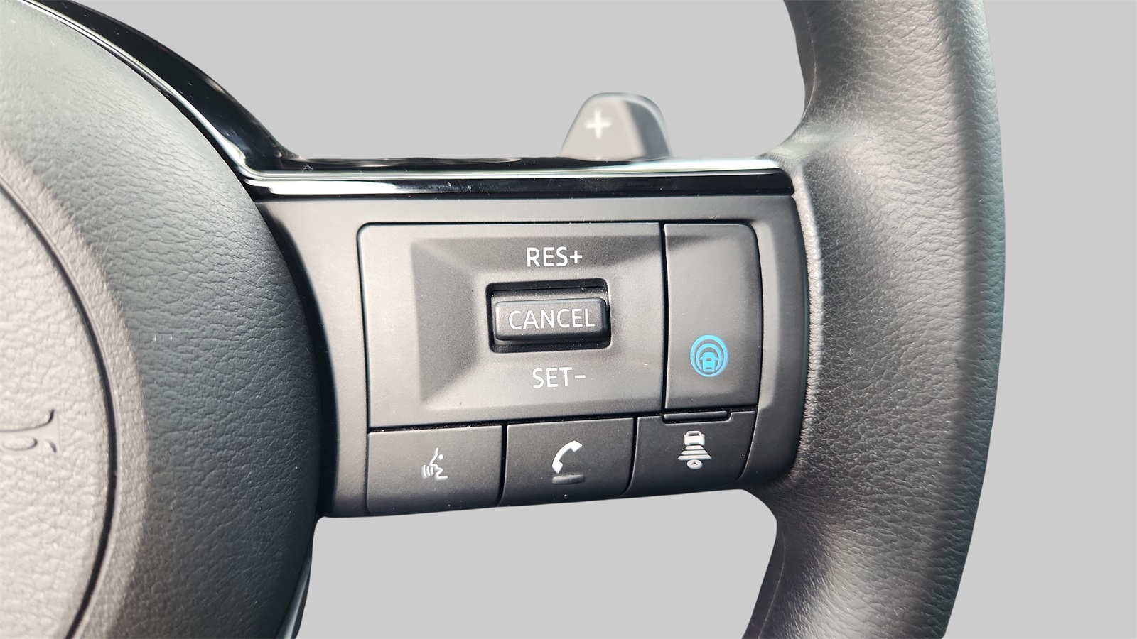 2023 Nissan Rogue SV photo 26