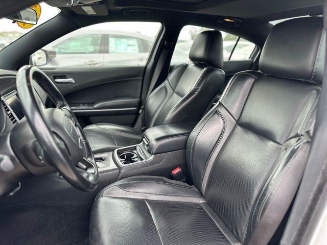 2022 Dodge Charger SXT photo 9