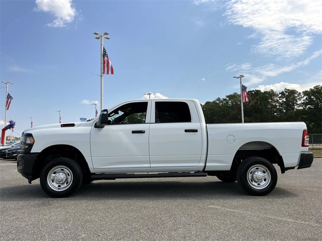 2024 Ram 2500 Tradesman photo 3