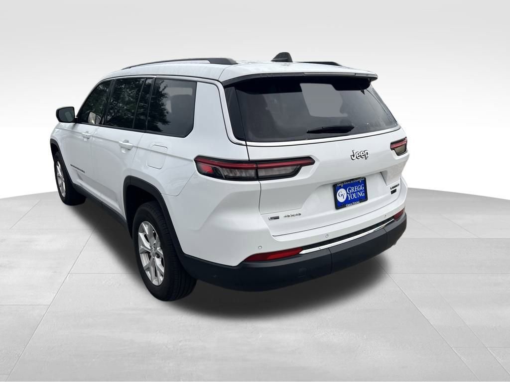 2023 Jeep Grand Cherokee Limited photo 2