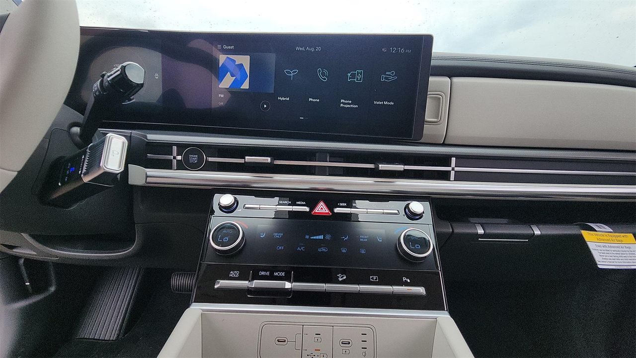 2026 Hyundai Santa Fe SEL photo 17