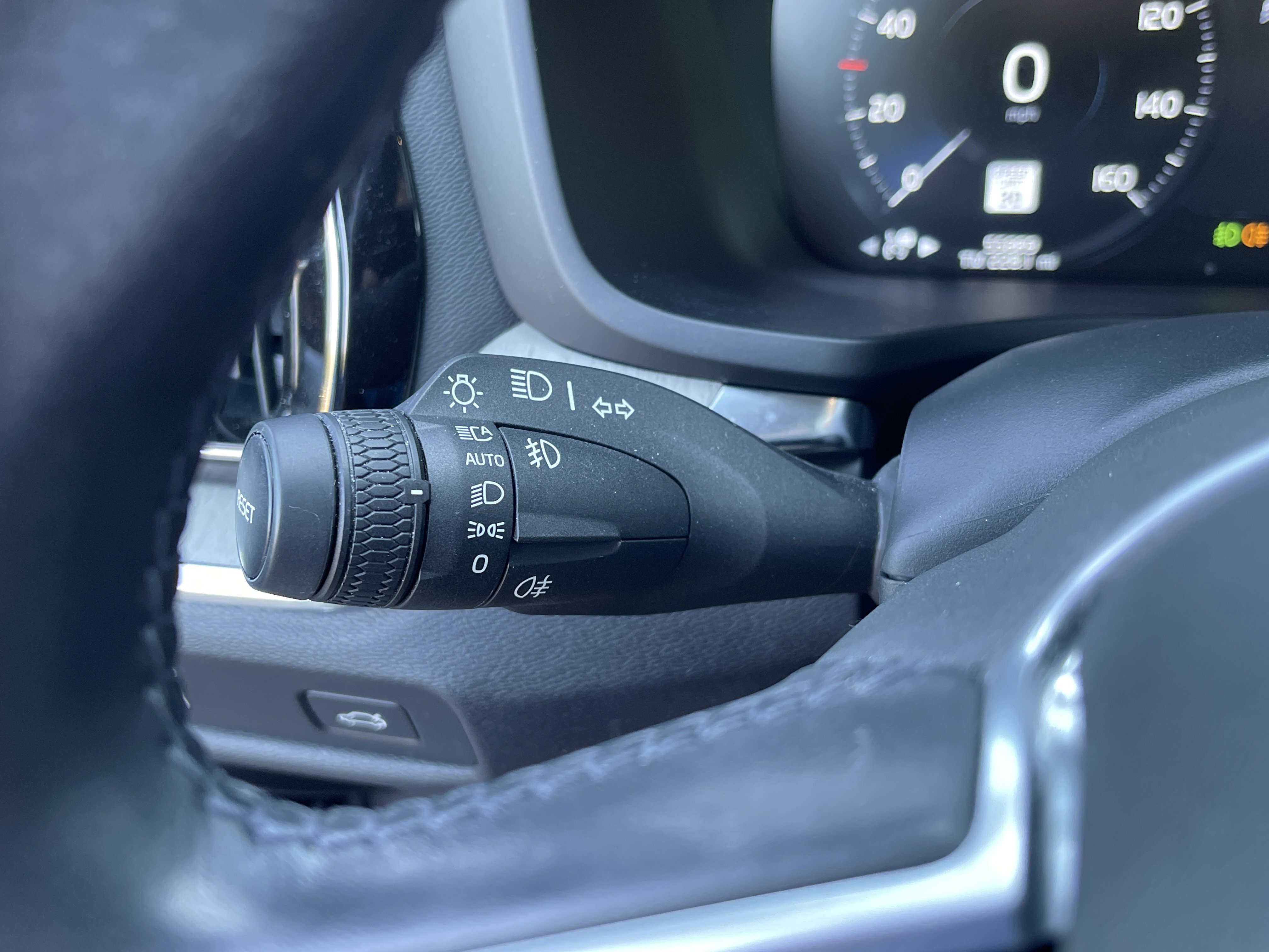 2022 Volvo V60 Cross Country T5 AWD photo 4