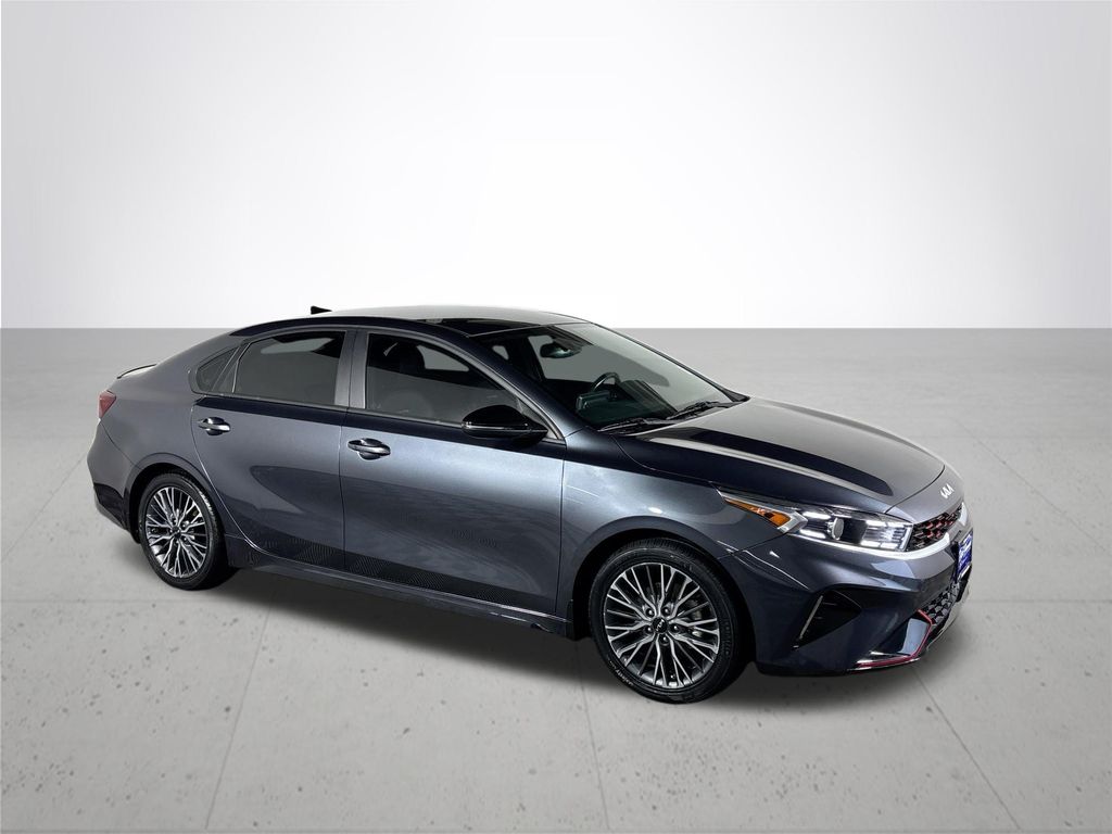 2023 Kia Forte GT-Line photo 3