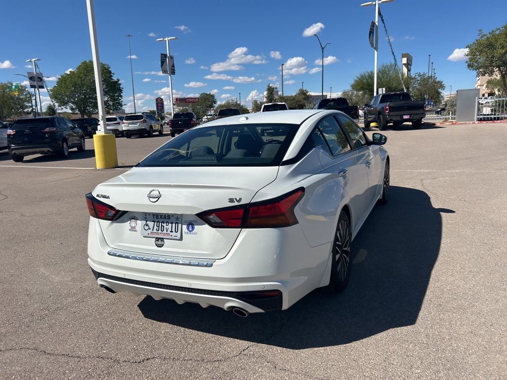 2023 Nissan Altima 2.5 SV photo 12