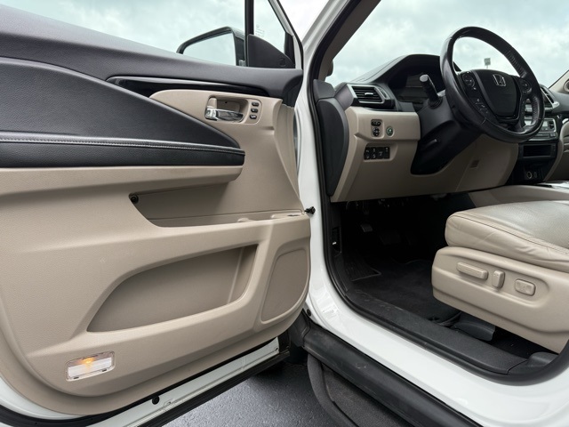 2020 Honda Ridgeline RTL-E photo 18