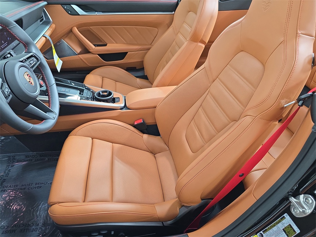 2026 Porsche 911 4 GTS photo 5