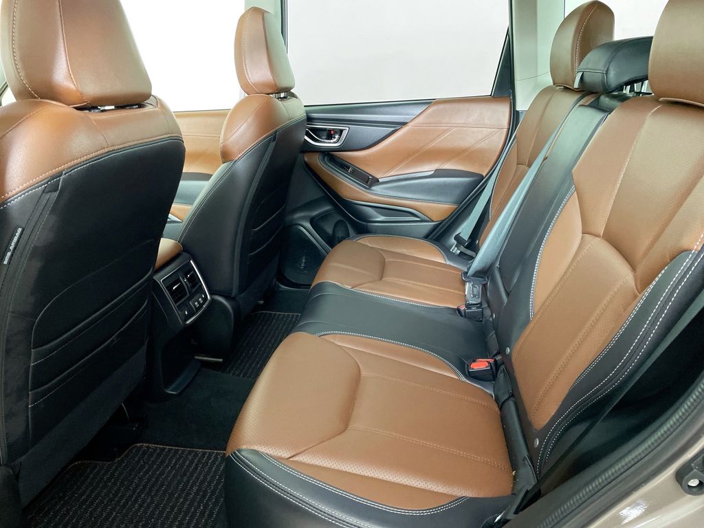 2022 Subaru Forester Touring photo 20